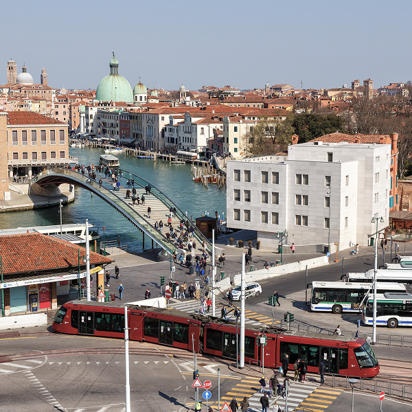 Immagine Piazzale Roma Venezia | WPTD